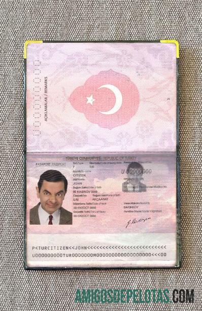 Passaporte da Turquia com foto antiga exemplo